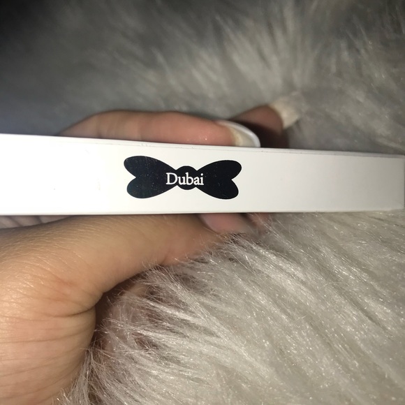 Lashes - Picture 3 of 3